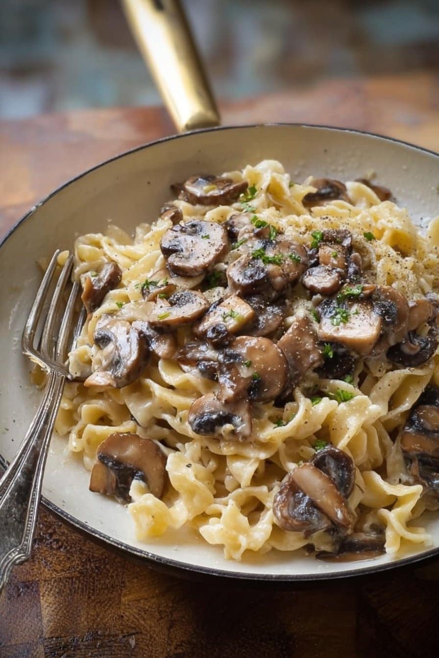Pasta with mushrooms