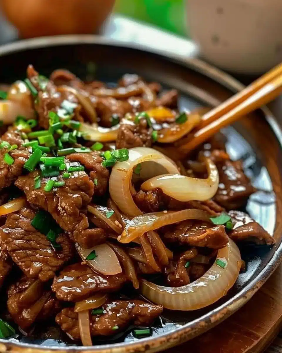 Bœuf Sauté aux Oignons